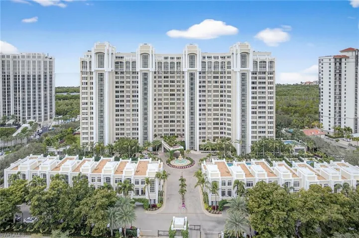 7117 Pelican Bay Blvd 1408, Naples, Florida 34108
