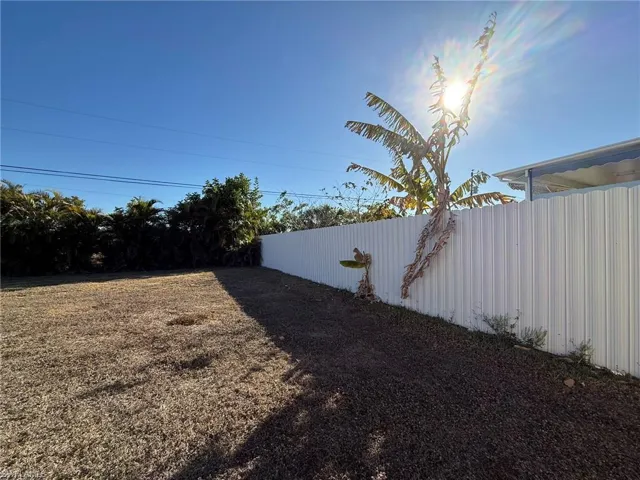 224 SE 3rd  TER, Cape Coral, FL 33990