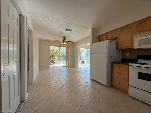 224 SE 3rd  TER, Cape Coral, FL 33990
