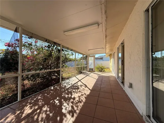 224 SE 3rd  TER, Cape Coral, FL 33990