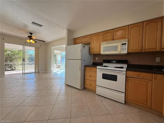 224 SE 3rd  TER, Cape Coral, FL 33990