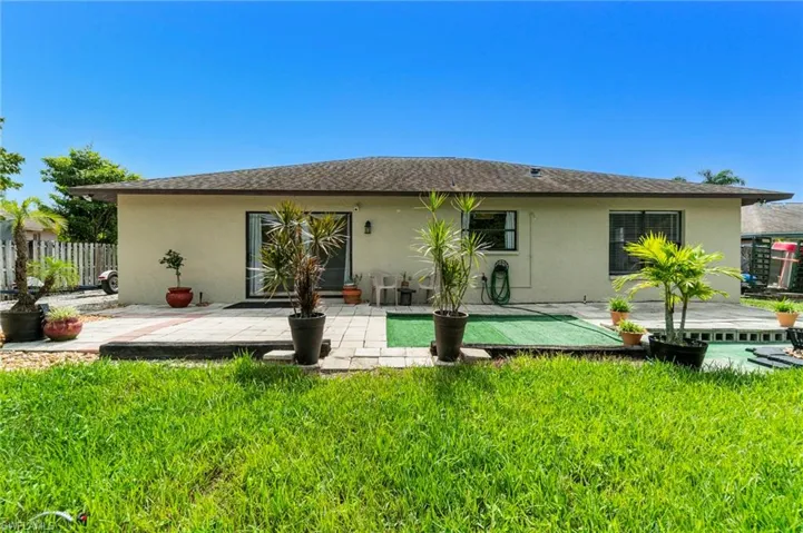 5017  28th SW AVE, Naples, FL 34116