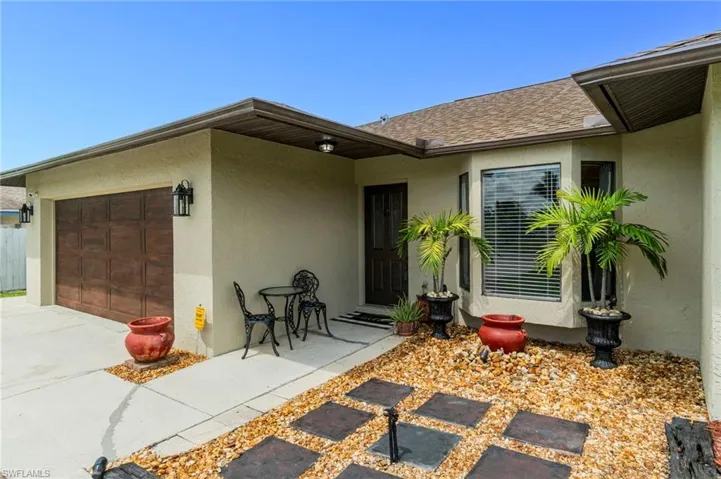 5017  28th SW AVE, Naples, FL 34116