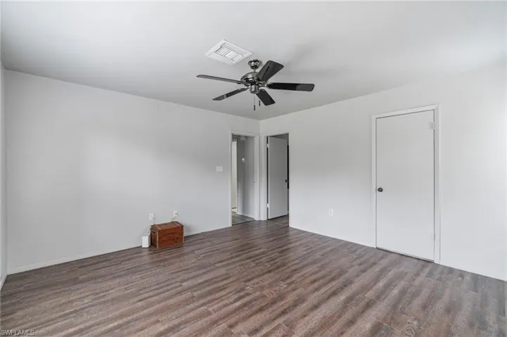 5017  28th SW AVE, Naples, FL 34116