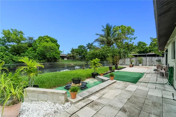 5017  28th SW AVE, Naples, FL 34116