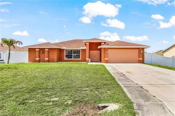 5547  Barth  ST, Lehigh Acres, FL 33971
