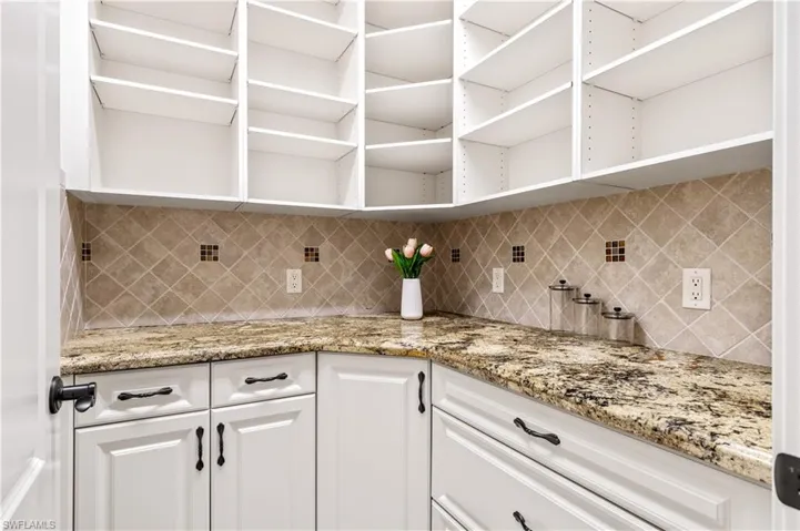 Butler pantry
