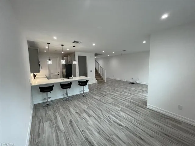 7630  Rockefeller  DR, Naples, FL 34119