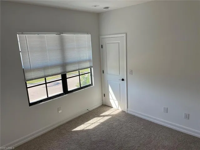 7630  Rockefeller  DR, Naples, FL 34119