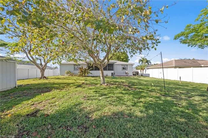 311 Sw 19 Ln, Cape Coral, Florida 33991