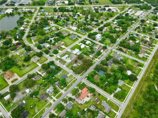 1003 New Market Rd W, Immokalee, Florida 34142