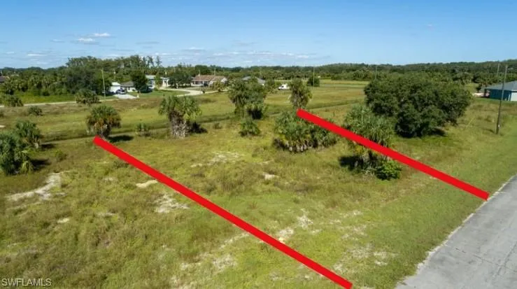 S Saturn Loop, Labelle, Florida 33935