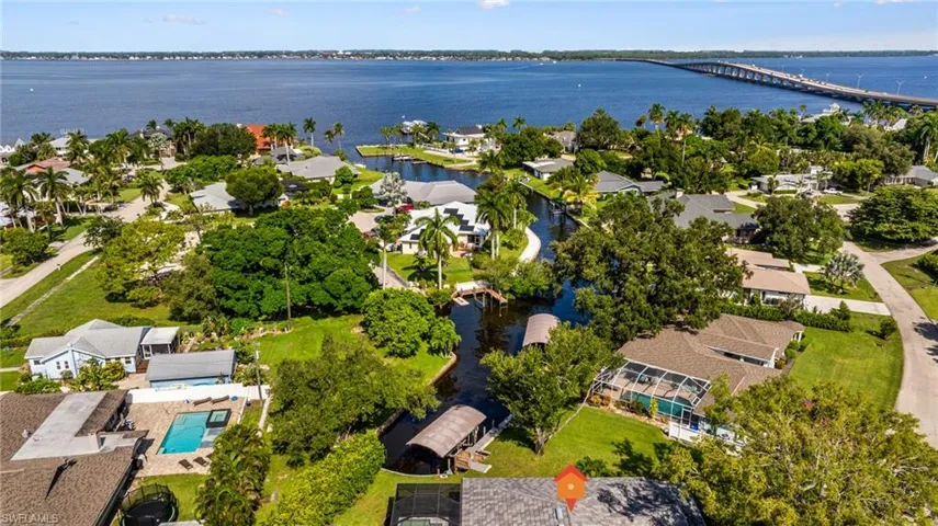 34 George Town, Fort Myers, Florida 33919