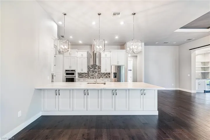 34 George Town, Fort Myers, Florida 33919