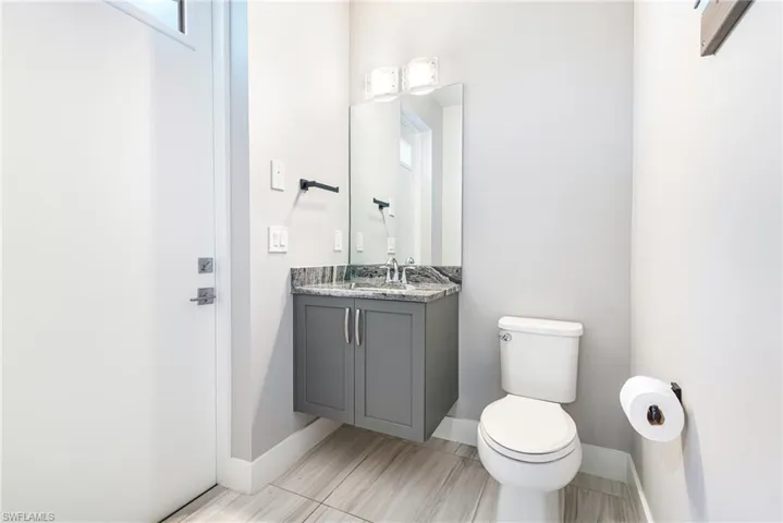 34 George Town, Fort Myers, Florida 33919