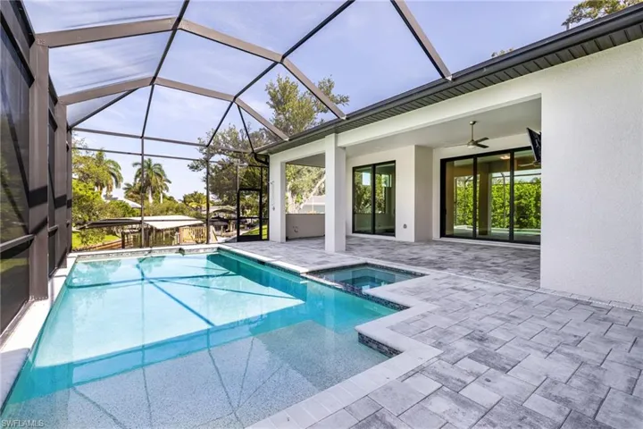 34 George Town, Fort Myers, Florida 33919
