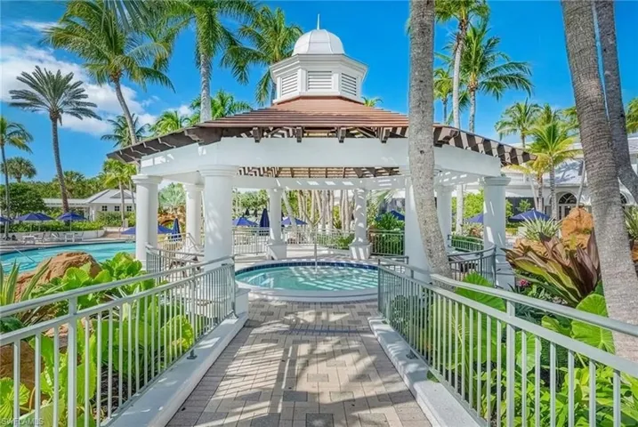 7657  Mulberry  LN, Naples, FL 34114