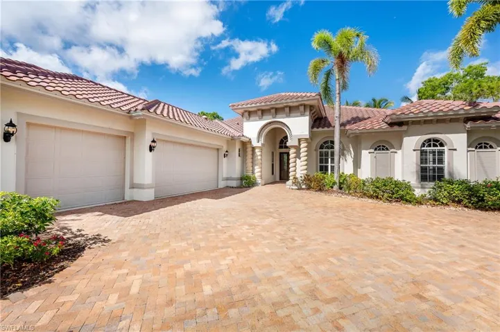 7657  Mulberry  LN, Naples, FL 34114