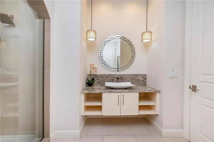 7657  Mulberry  LN, Naples, FL 34114