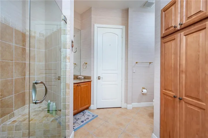 7657  Mulberry  LN, Naples, FL 34114