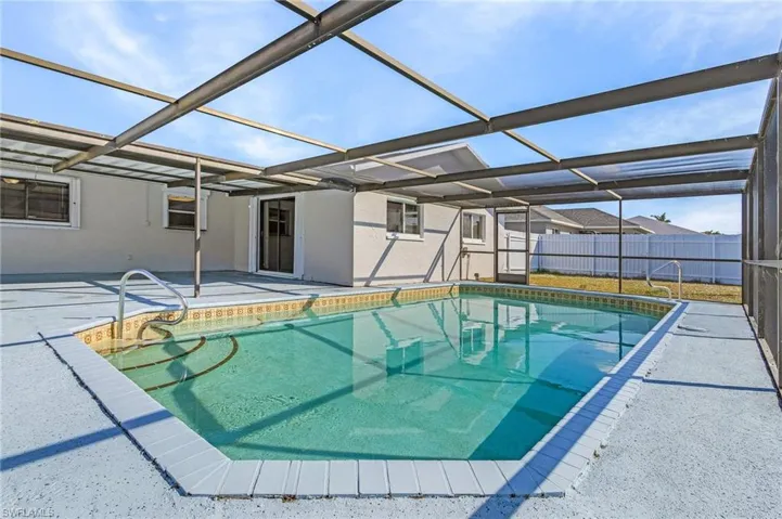 1428 SW 27th  TER, Cape Coral, FL 33914