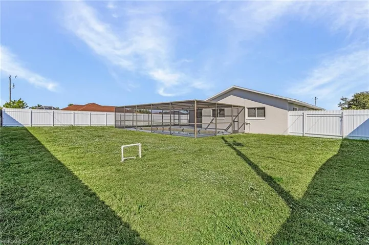 1428 SW 27th  TER, Cape Coral, FL 33914
