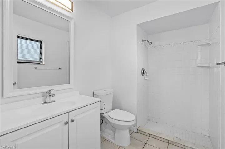 1428 SW 27th  TER, Cape Coral, FL 33914