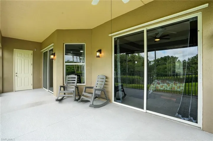 View of patio / terrace with a ceiling fan