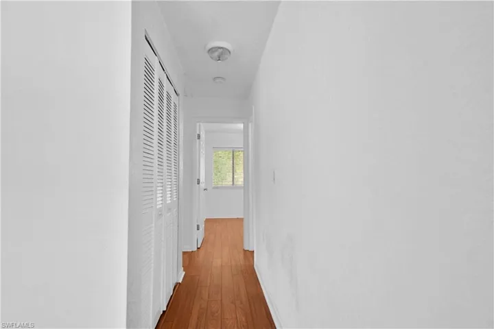 4611 Bayshore Dr O5, Naples, Florida 34112