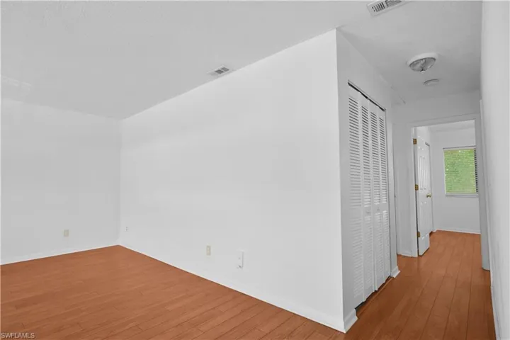 4611 Bayshore Dr O5, Naples, Florida 34112