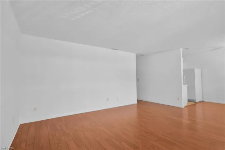 4611 Bayshore Dr O5, Naples, Florida 34112