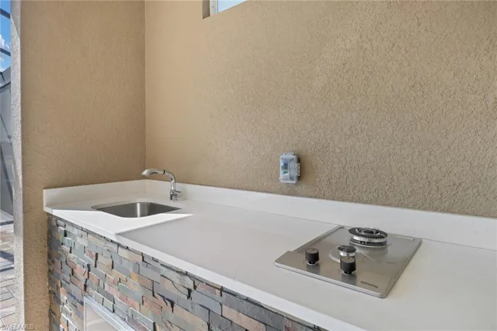 3046 NW 41st  AVE, Cape Coral, FL 33993