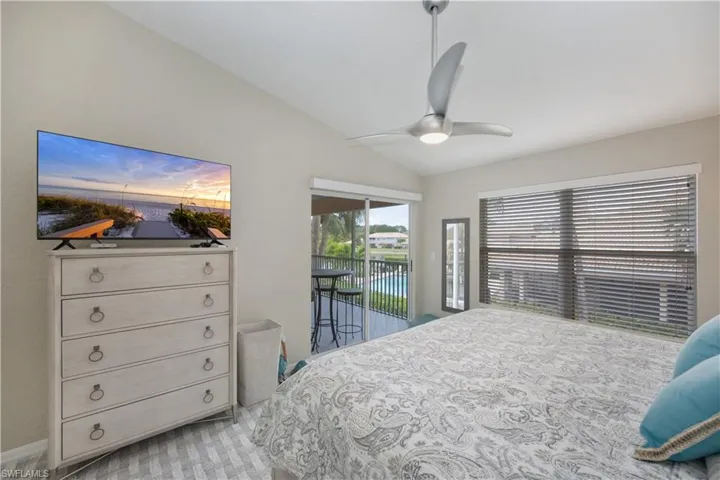 290 Emerald Bay Cir L5, Naples, Florida 34110