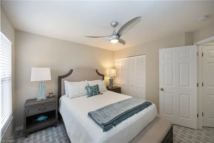 290 Emerald Bay Cir L5, Naples, Florida 34110