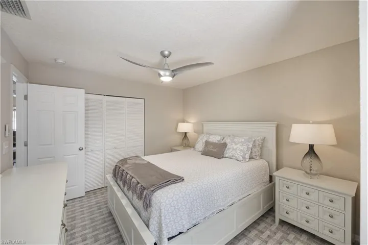 290 Emerald Bay Cir L5, Naples, Florida 34110