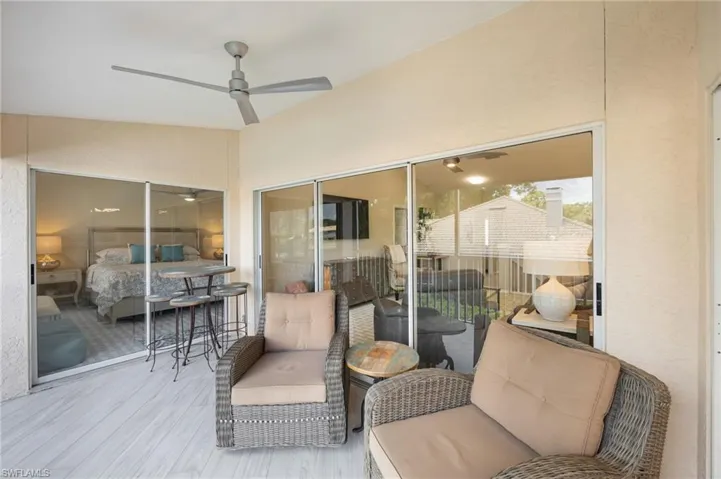290 Emerald Bay Cir L5, Naples, Florida 34110