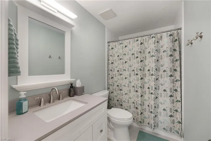 290 Emerald Bay Cir L5, Naples, Florida 34110