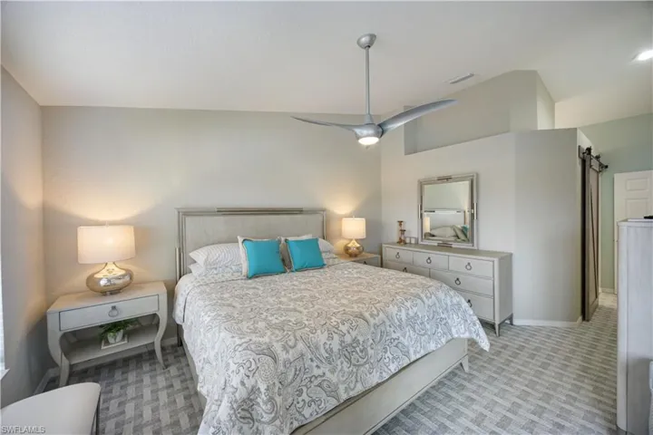 290 Emerald Bay Cir L5, Naples, Florida 34110