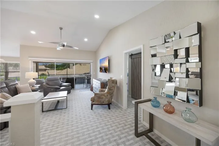 290 Emerald Bay Cir L5, Naples, Florida 34110