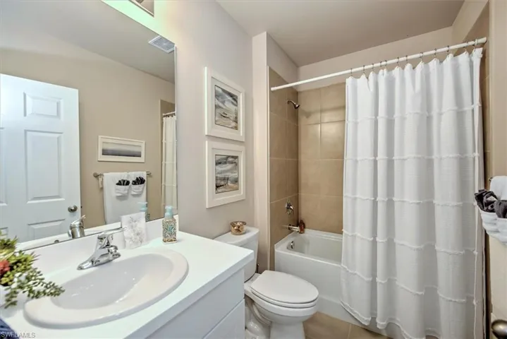 20488  Camino Torcido  LOOP, North Fort Myers, FL 33917