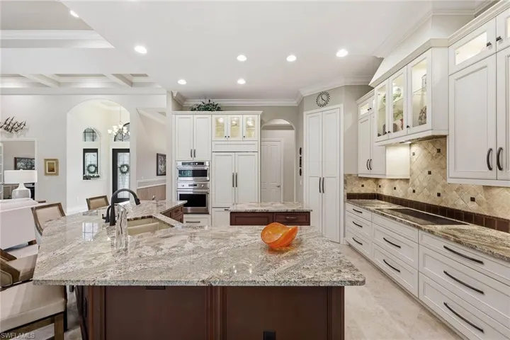 7408 Byrons Way, Naples, Florida 34113