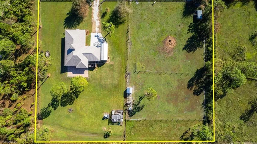 Bird's eye view with a rural view