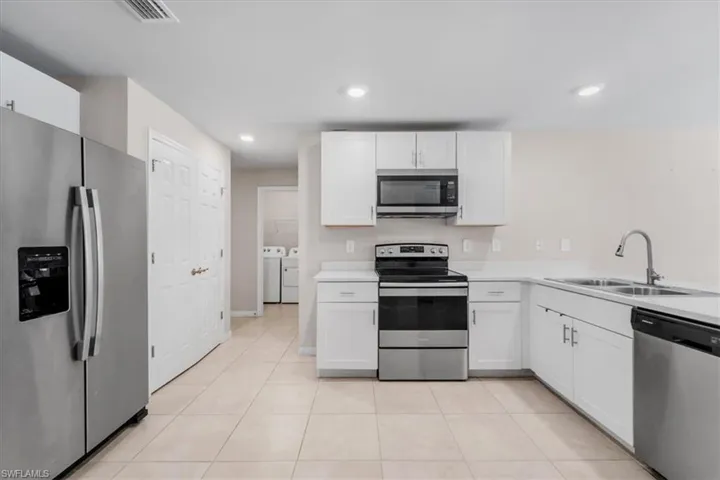2004 Jeronimo Rd, Labelle, Florida 33935