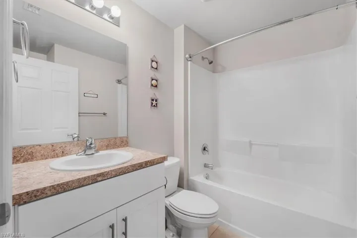 2004 Jeronimo Rd, Labelle, Florida 33935