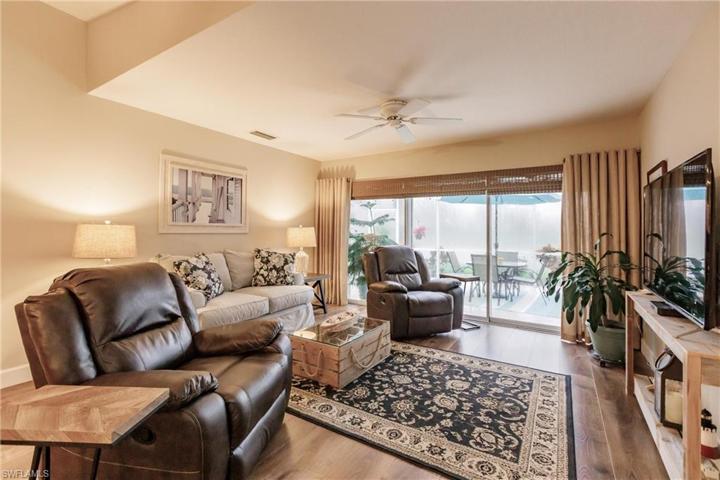 Extended version of this floor plan provides large and open den area.