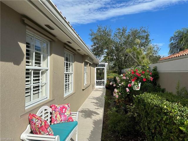 Bright sunny mornings greet teh entrance of your home.