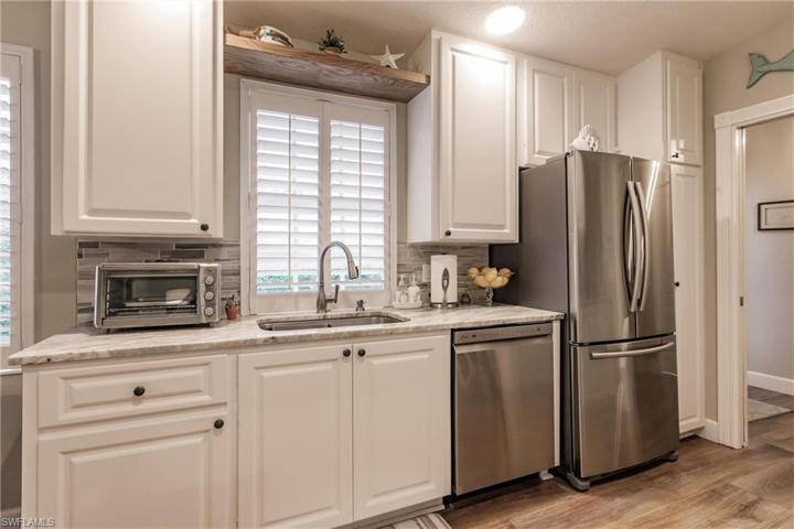 Plenty of natural light from window above the sink.