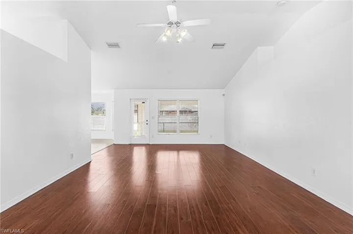 2810 Nw 24th Ave, Cape Coral, Florida 33993
