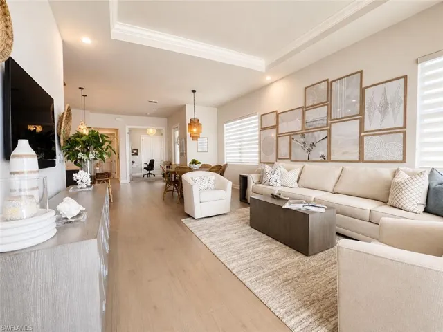 9028  Mayreau  WAY, Naples, FL 34114