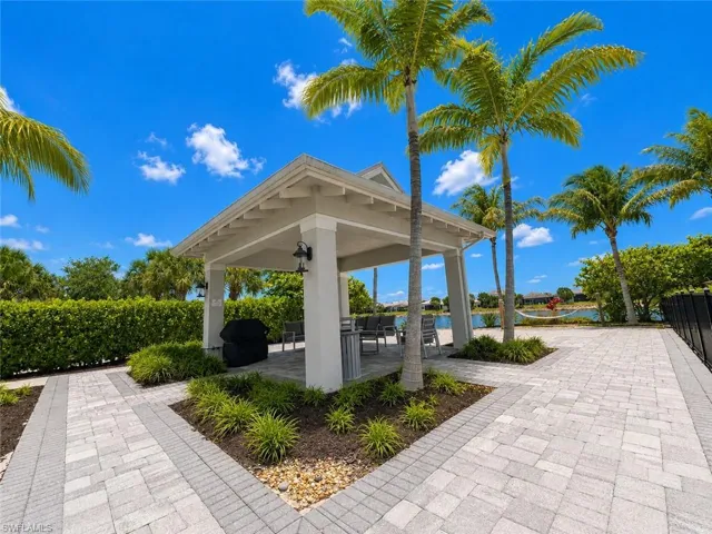 9028  Mayreau  WAY, Naples, FL 34114
